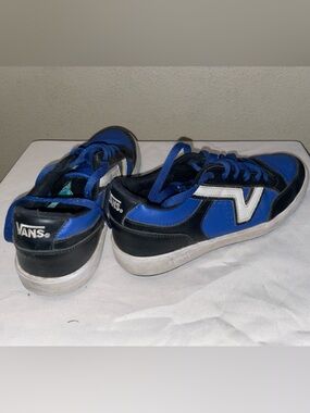 Vans Men’s 9.5 Vans Blue, Black & White Low-Top Sneakers Leather